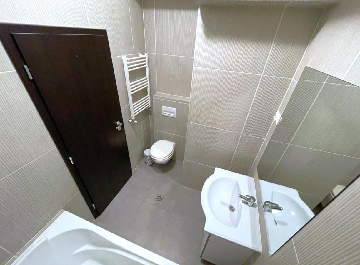 Taste Of Iasi - Two Room Apartment - Central - Sunset Touch Екстер'єр фото